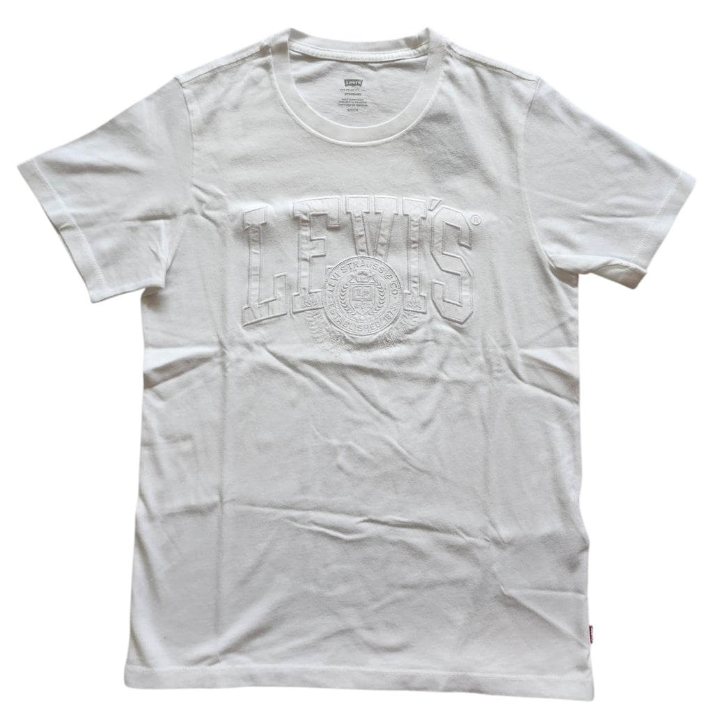 Camiseta Levi's con bordado