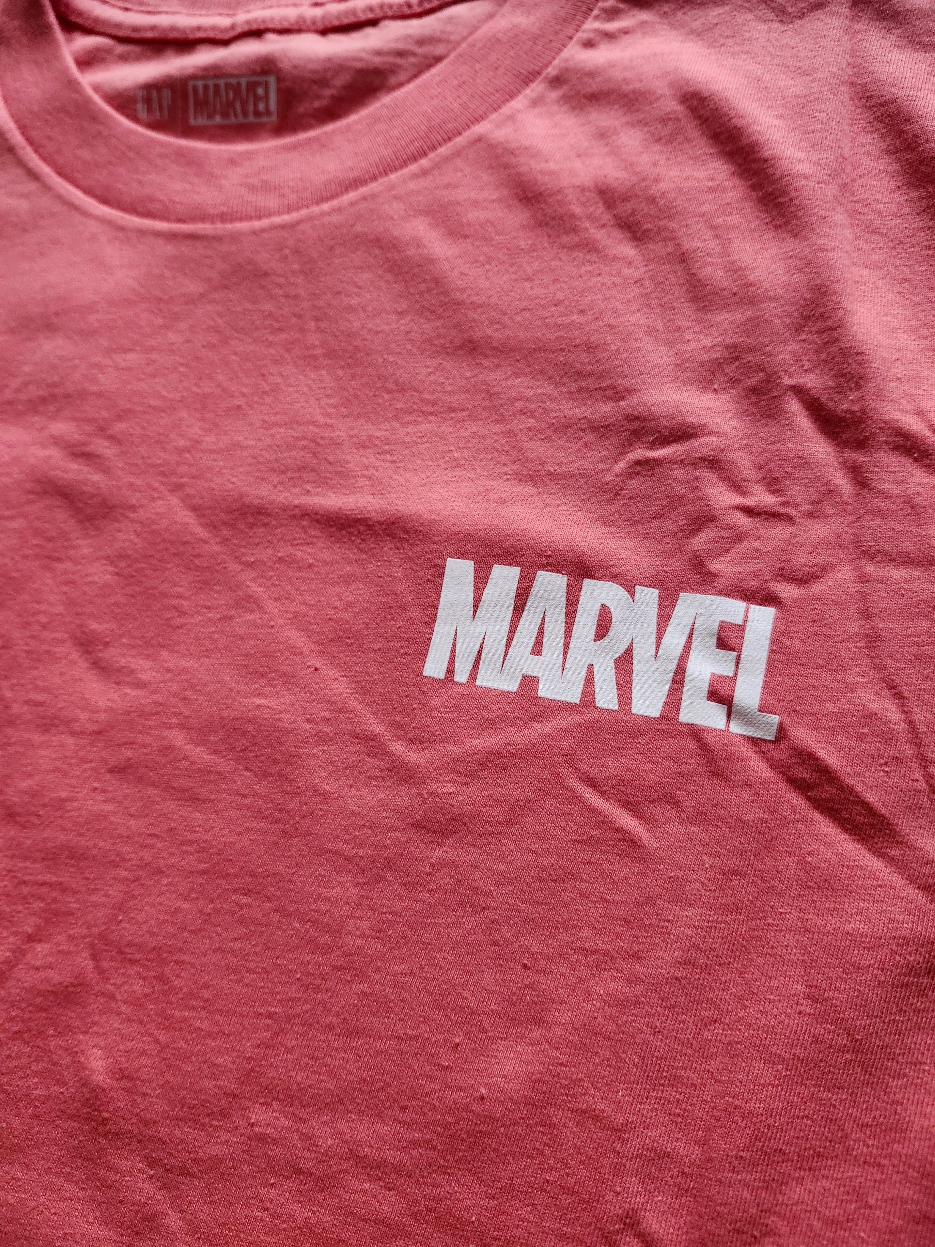 Camiseta GAP - Marvel