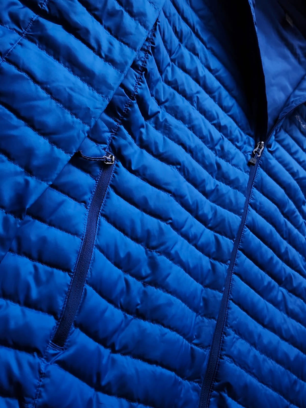 Chaqueta Eddie Bauer Microlight Down Hooded